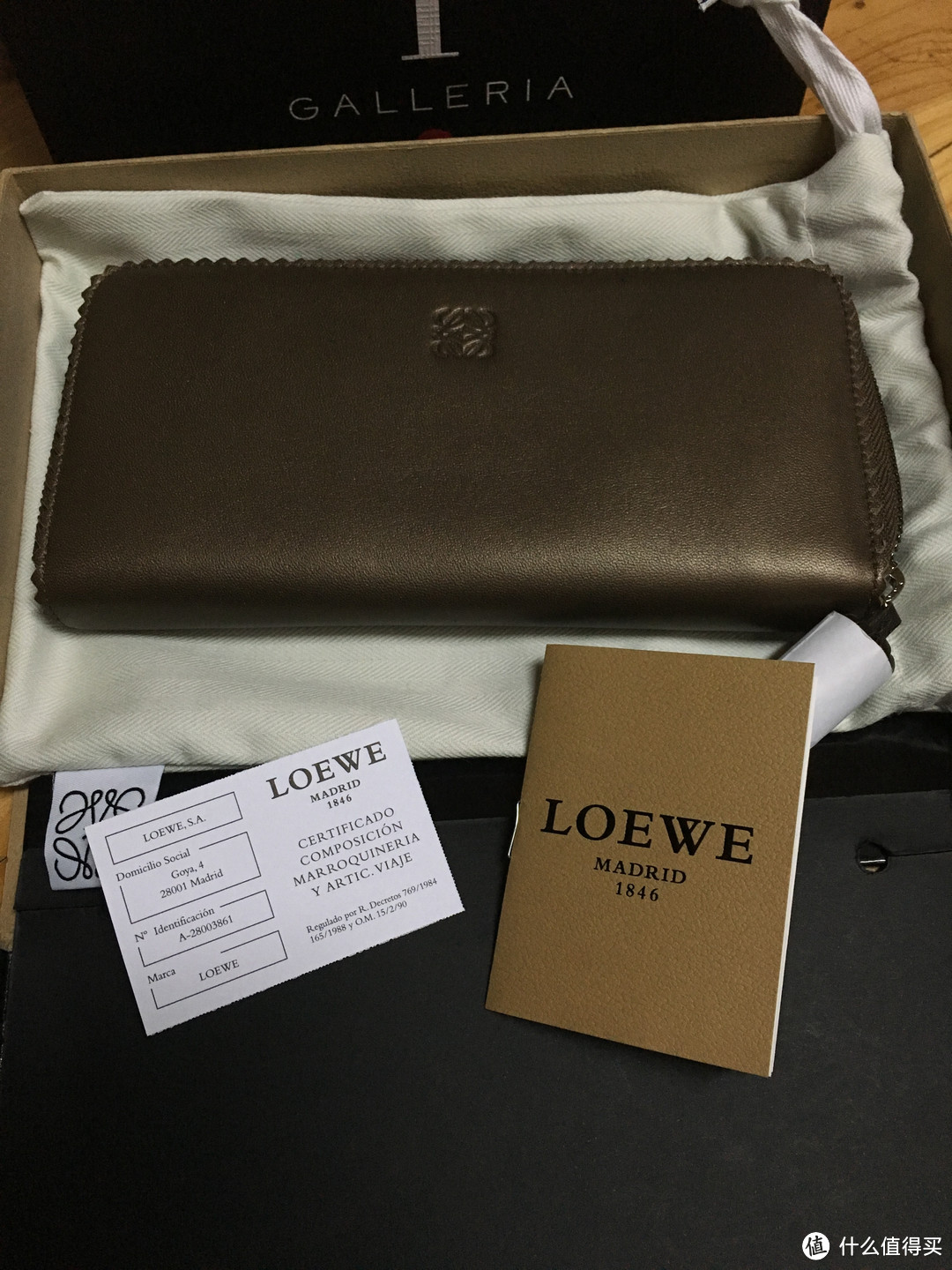 LOEWE 罗意威 长款小羊皮 女式钱包