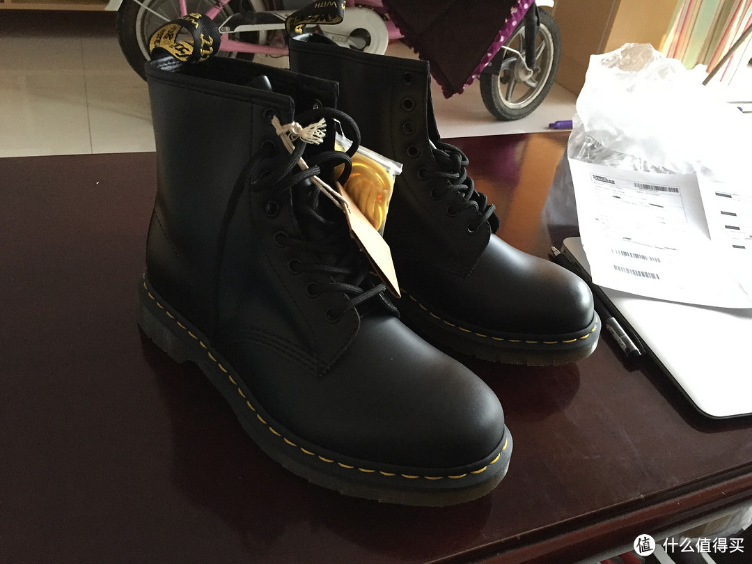 Dr.Martens 1460 马丁靴