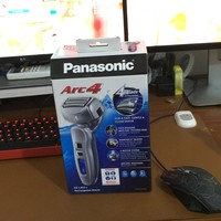 松下 ES-LA63-S 干湿两用 电动剃须刀外观展示(刀片|刀头)