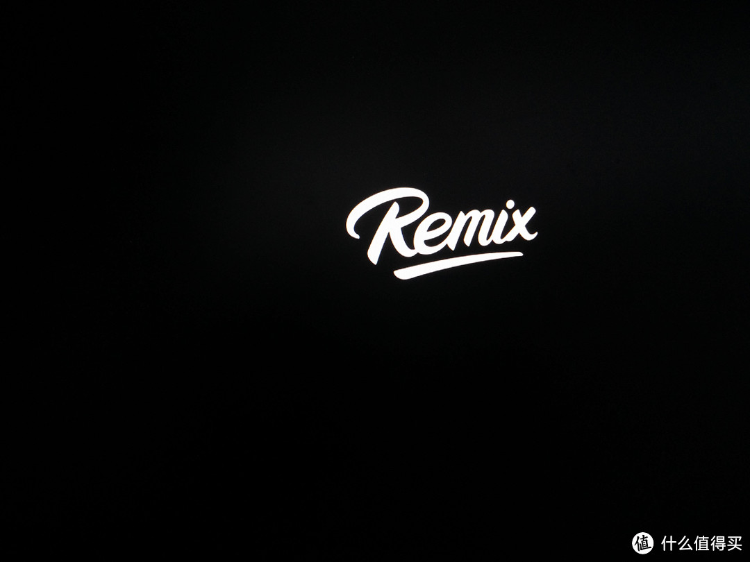 安卓与苹果在移动端被对比的太多了，来自PC的较量！MAC OS X VS Remix Android