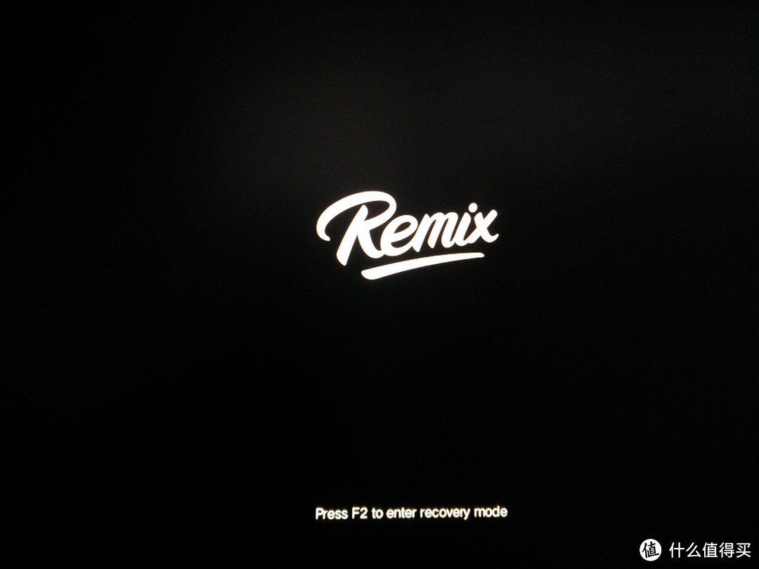 安卓与苹果在移动端被对比的太多了，来自PC的较量！MAC OS X VS Remix Android