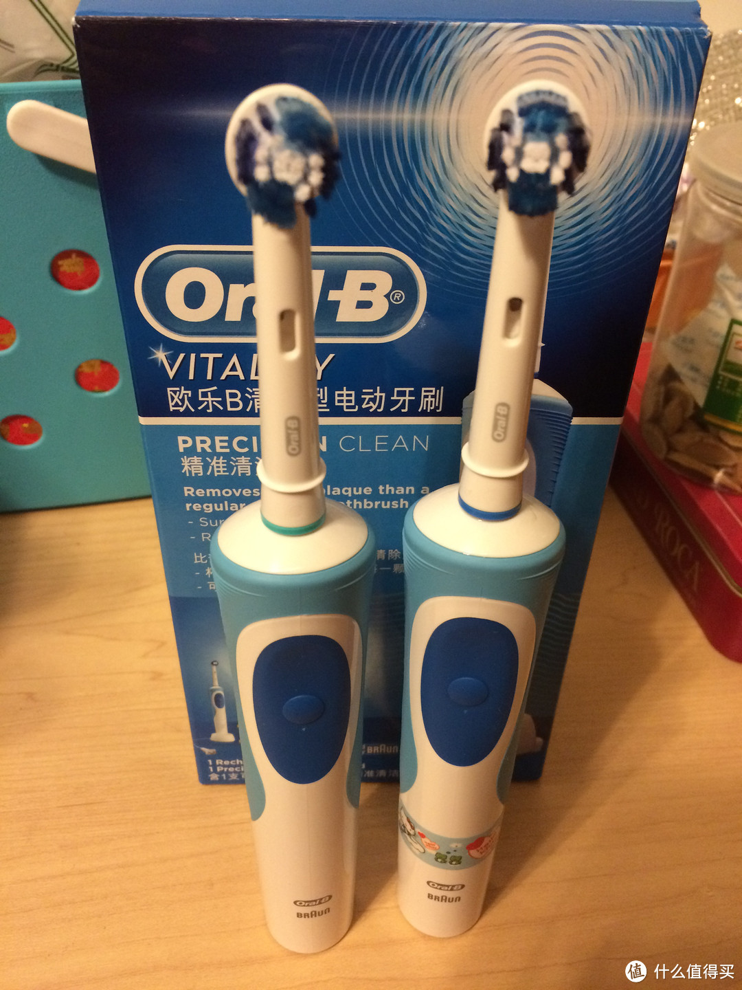 人生中第一只电动牙刷：OralB 欧乐B D12013 清亮型电动牙刷