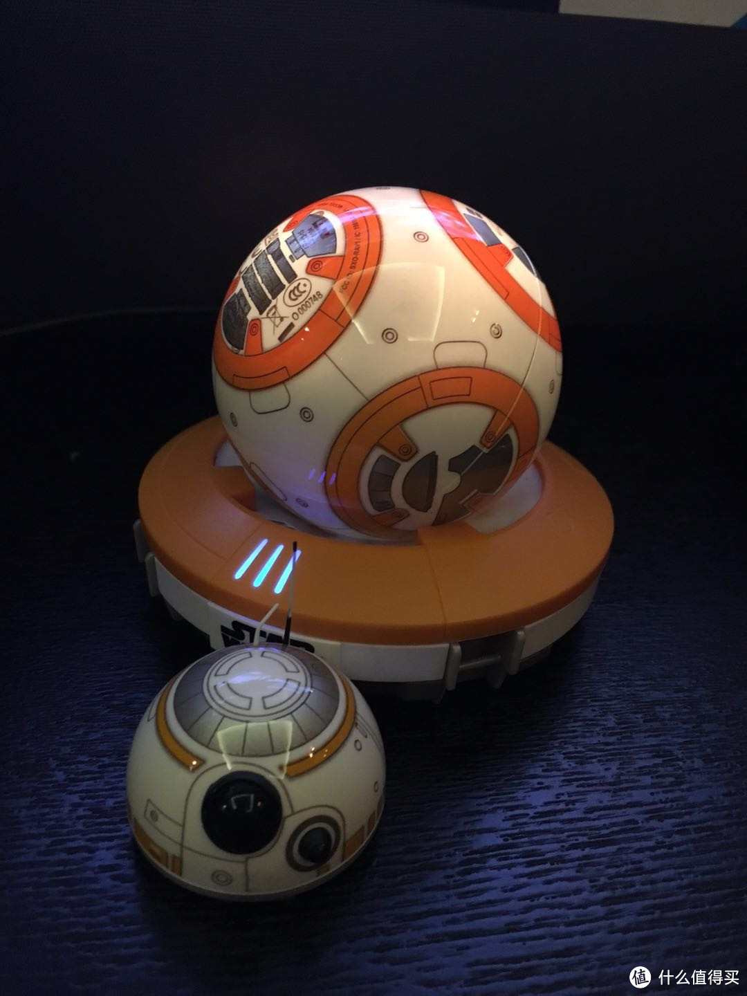 你值得拥有！星球大战 Sphero BB-8 球型机器人开箱晒单！