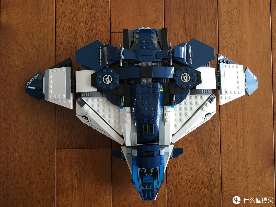 初入乐高坑：LEGO 乐高 76032 超级英雄系列 复仇者联盟2昆式喷射机城市追逐战