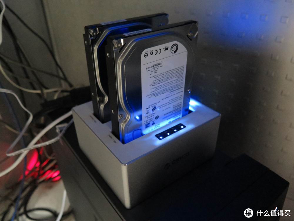 IT技工专用装备:ORICO奥睿科SATA3.0高速双硬盘底座开箱