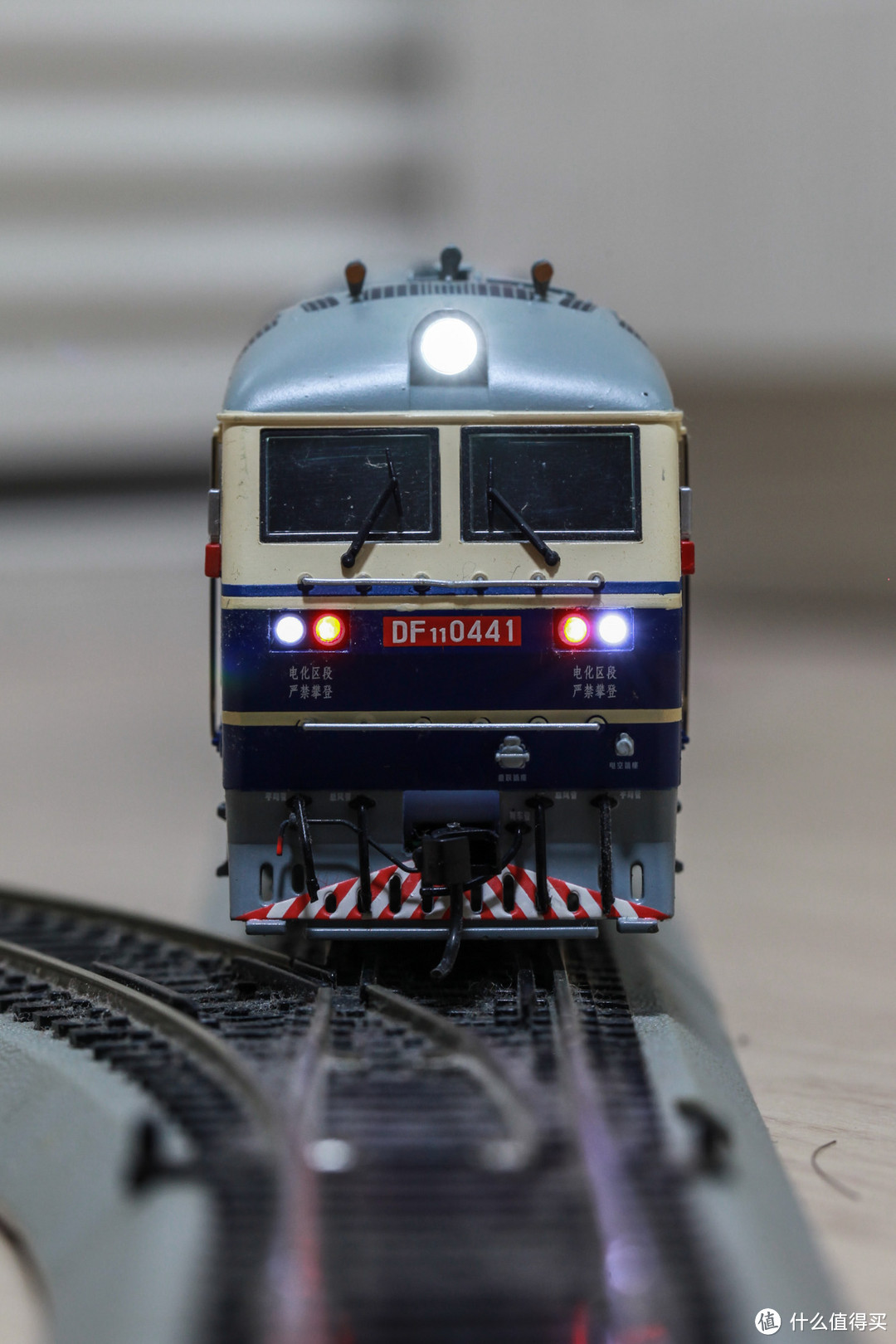 滬寧特快紀念 — bachmann 百萬城 東風 df11 0441內燃機車 & 25