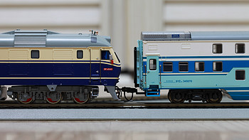 沪宁特快纪念 — BACHMANN 百万城 东风 DF11 0441内燃机车 & 25型双层硬座车厢（上局合段345070）