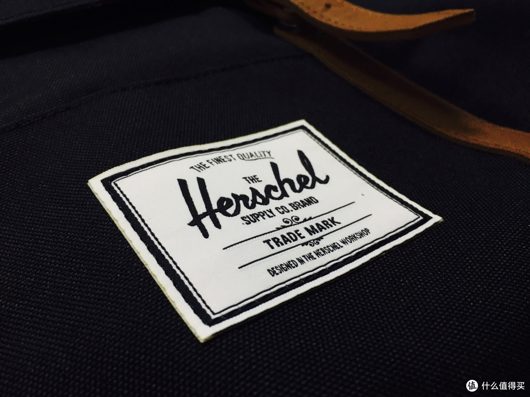 好看却也好用:Herschel Supply 双肩背包开箱