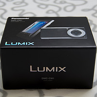 松下Lumix CM-1相机外观展示(镜头|充电器|电源键|底座|卡槽)