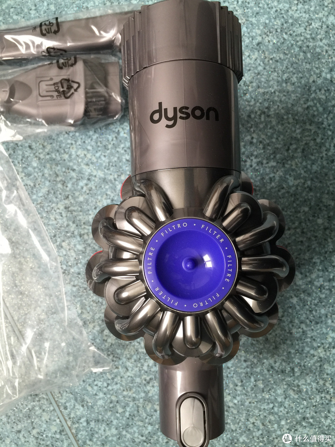 关于dyson V6的各种版本选择及我的购物体验