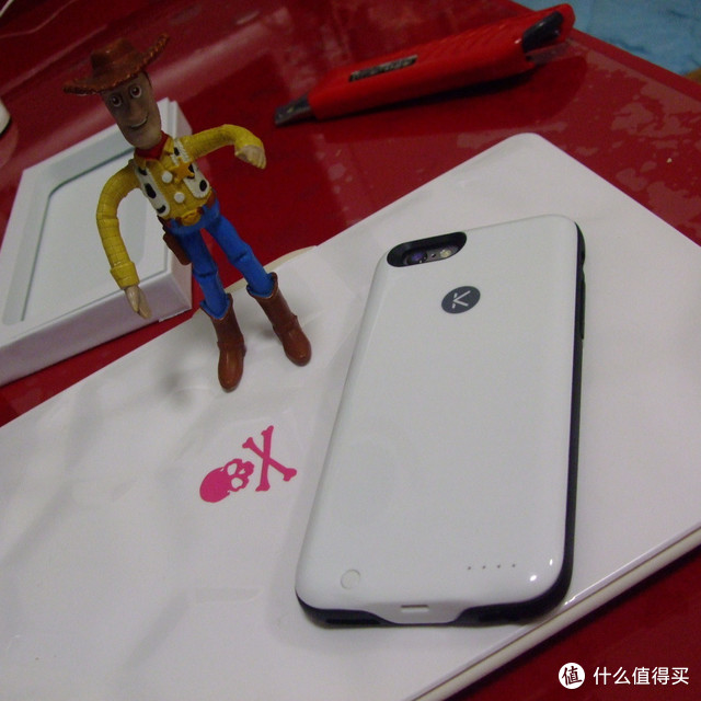 不只是一个酷炫的背壳! 酷壳 iPhone扩容充电手机壳(16G)试用简测