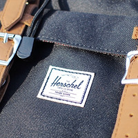 #有货自远方来# Herschel Supply Co. Little America Mid-Volume 双肩背包 开箱