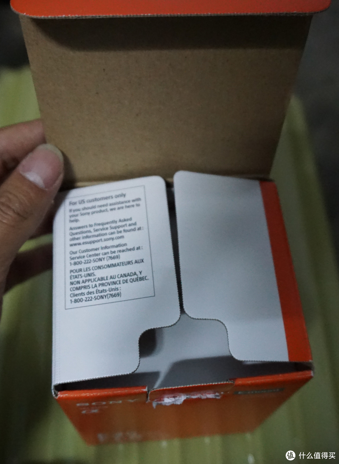 迟到的开箱 — SONY 索尼 E 35mm F1.8 OSS 标准定焦微单镜头