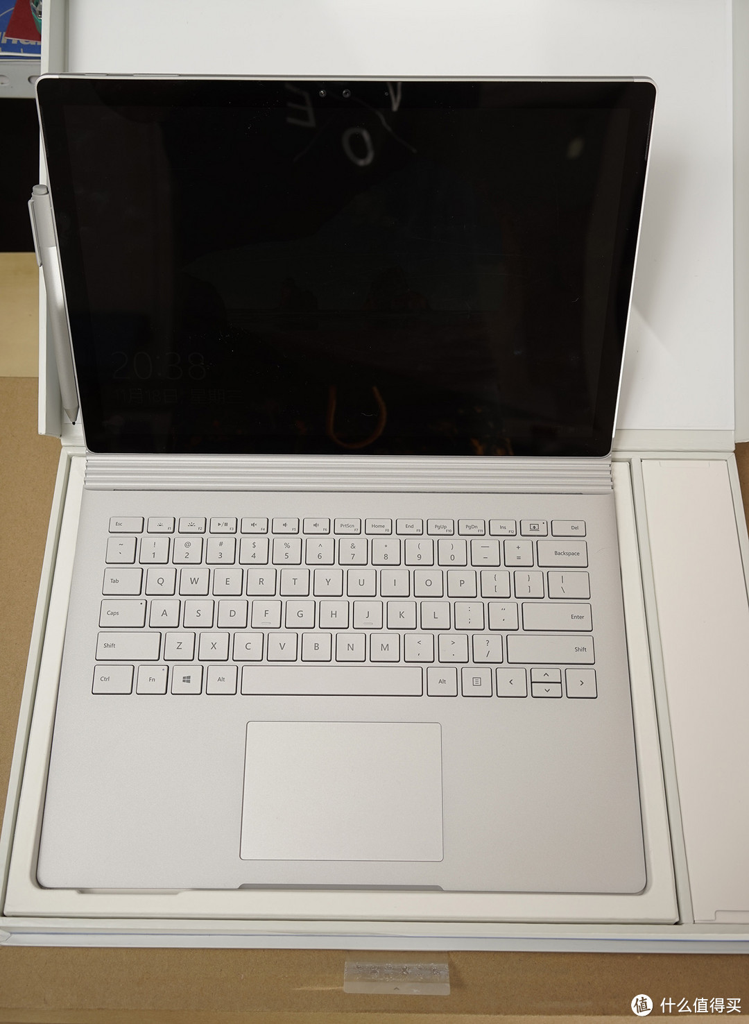 巨硬大法好，退果保平安：Surface Book开箱(一个月前)