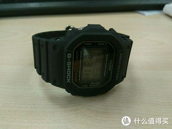 “黑五”淘来的Casio 卡西欧 DW5600E-1V 经典数字手表