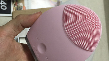 FOREO LUNA  净透缓龄洁面仪外观展示(说明书|颜色)