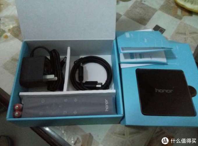 华为荣耀盒子 真4K超高清H.265硬解 网络机顶盒 蓝光3D安卓电视盒子