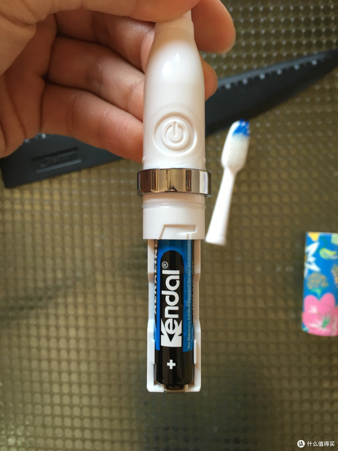 便携刷牙利器—VIOlife 声波 电动牙刷