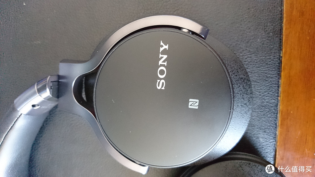 番外篇—Sony MDR-1ABT开箱+使用感想：音质达标 科技加持 超级方便