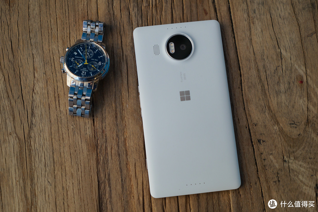 血统纯正的原生旗舰：Microsoft 微软 Lumia 950 / 950 XL 上手体验