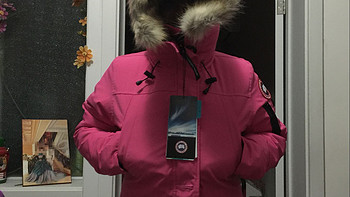 冬季保暖有特效：真人秀一下给媳妇买的Canada goose Montebello 羽绒服