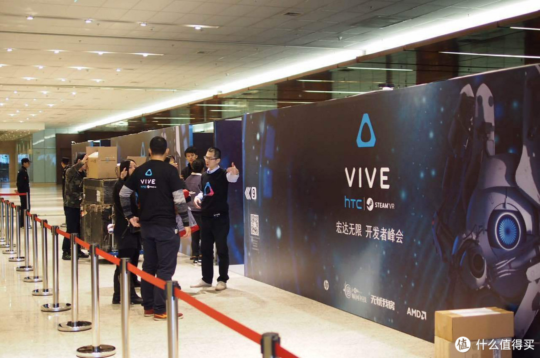 雪姨亲自助阵：HTC Vive 今天开始向媒体和开发者开放体验