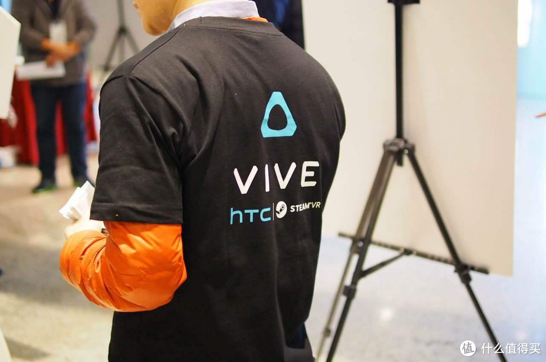 雪姨亲自助阵：HTC Vive 今天开始向媒体和开发者开放体验