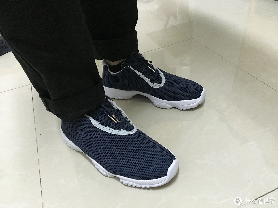 黑五海淘的JORDAN FUTURE 和UNDER ARMOUR 开箱