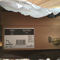 Dr Martens Men's 1460 Greasy Boots 马丁靴外观展示(鞋底|鞋标|鞋带)