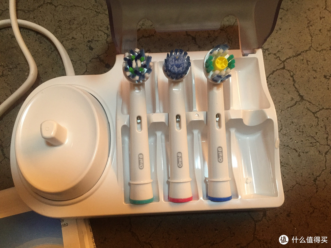 伪开箱英亚购入BRAUN 博朗 Oral-B 欧乐-B 4000型  3D电动牙刷