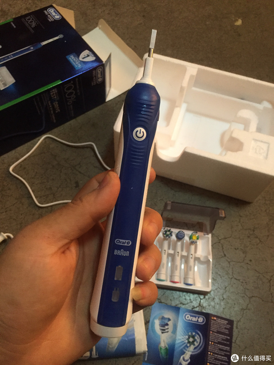 伪开箱英亚购入BRAUN 博朗 Oral-B 欧乐-B 4000型  3D电动牙刷