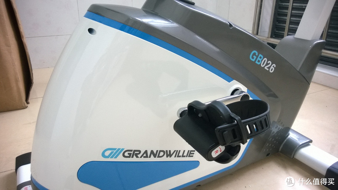 GRANDWILLIE 格林  家用电磁控动感单车 GB026