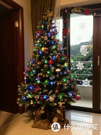 #圣诞有礼# 圣诞节怎么能没有圣诞树ni~华丽丽的圣诞树原来这么简单(⊙o⊙)哦