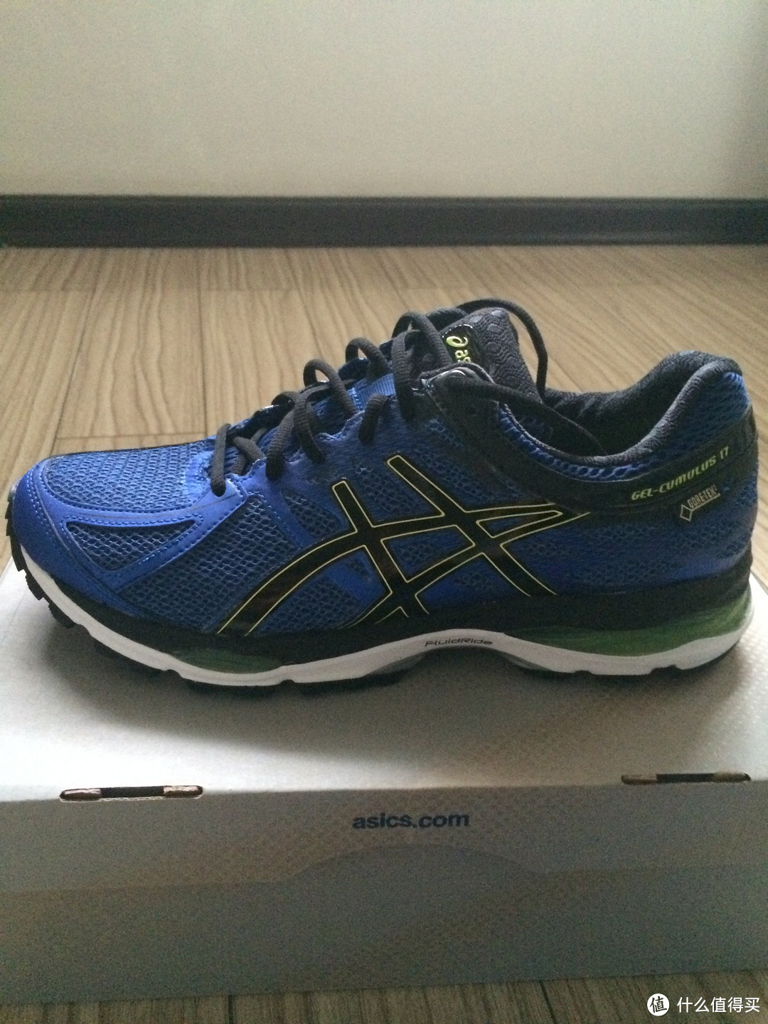 美亚黑色星期五入手ASICS 亚瑟士 GEL Cumulus 17 GTX男款