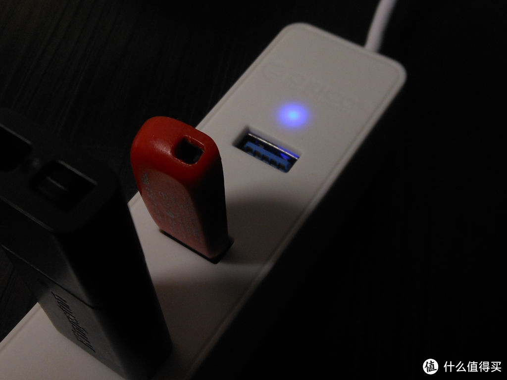 给笔记本加个翅膀---Orico 4-port USB 3.0  Hub 扩展分线器