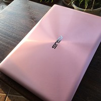 华硕  U303笔记本电脑外观展示(外形|颜色|显卡|屏幕|内存)