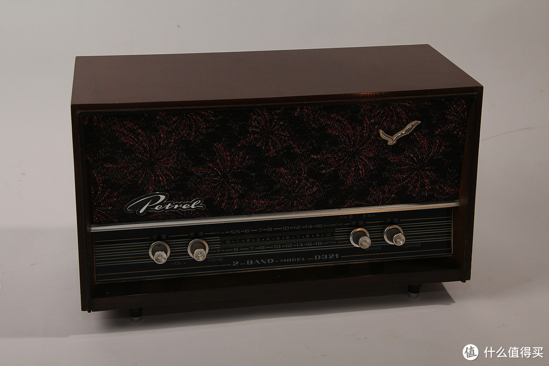 原汁原味的1978年购买的海燕D321收音机