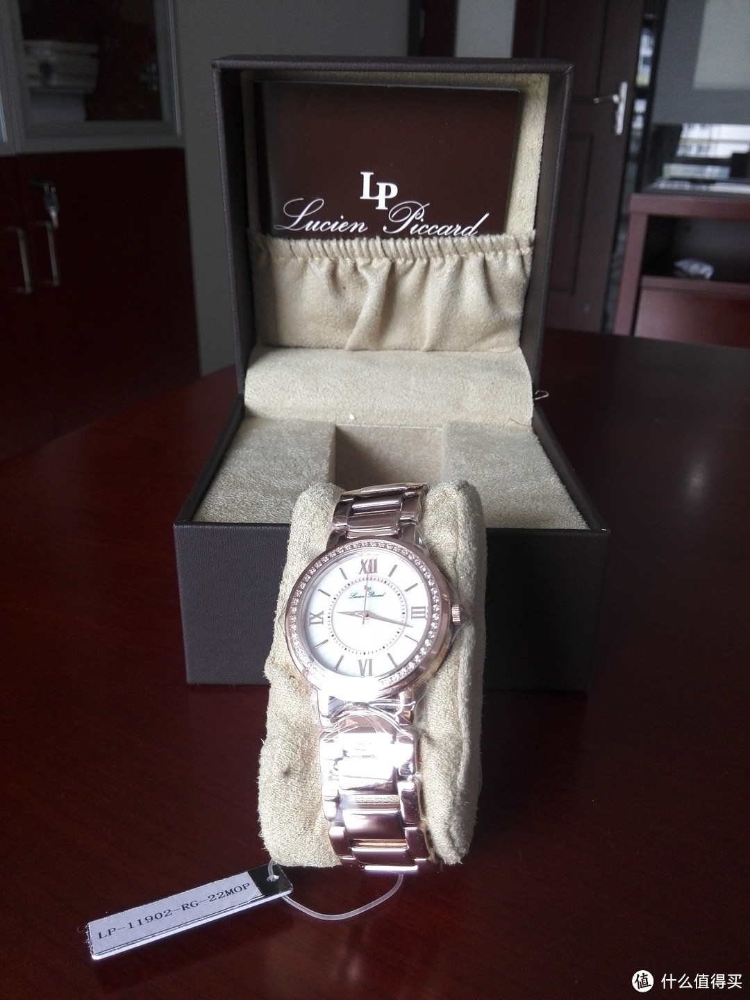 漂洋过海而来的礼物 —Lucien Piccard LP-11902-RG-22MOP Analog Display 女款玫瑰金腕表
