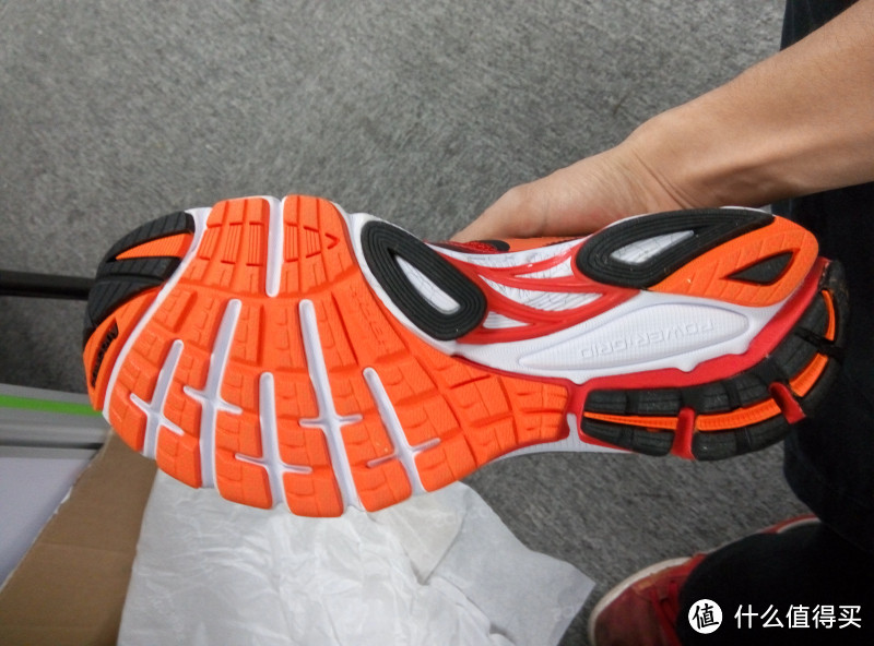 6PM海淘 Saucony 索康尼 Guide 8 跑鞋 & Puma evo Speed 4.3 FG 足球鞋
