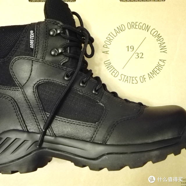 传说中的狗太死 — Danner Men\'s Kinetic 6\" Side Zip GTX Work Boot 黑五入手晒单