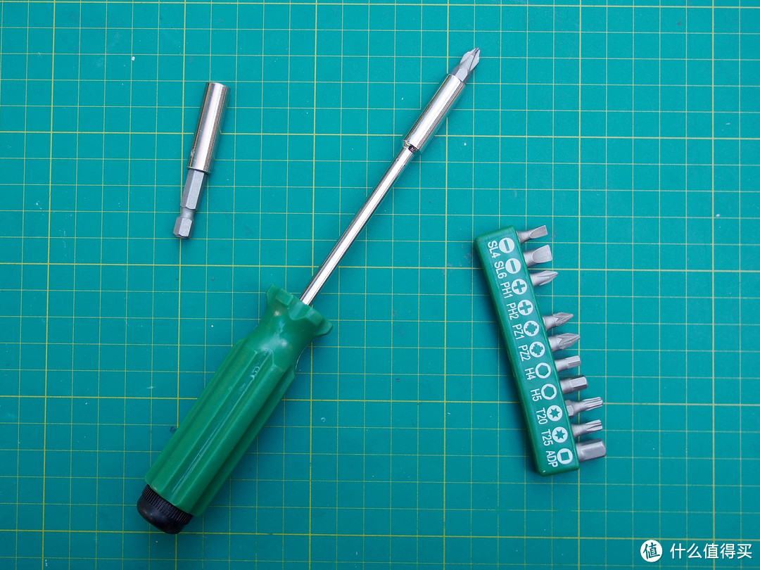 小鲜肉投入战斗!日立 DV13VSS(Kit) 冲击钻套装在搭建家庭车库中的使用