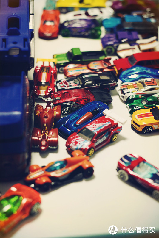 #有货自远方来# 黑五送给儿子的礼物：VHot Wheels 风火轮 5层运输车