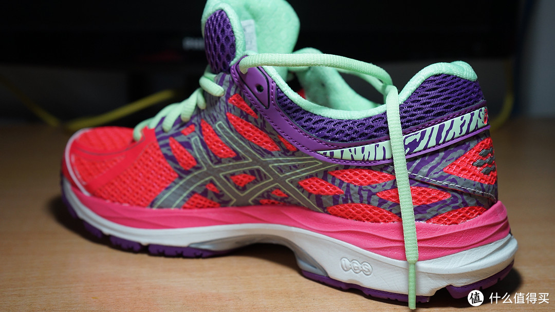 #圣诞有礼# 送给老妈 — Asics 亚瑟士 Gel-cumulus17 女款缓震跑步鞋