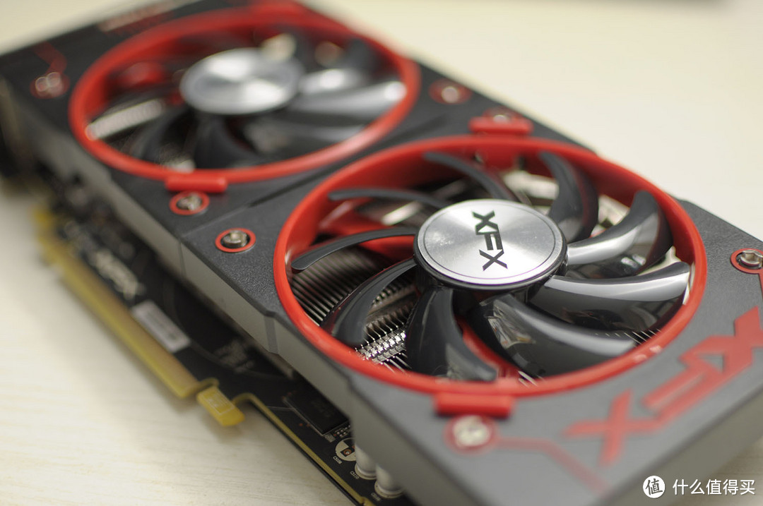 影视民工也有春天——性价比利器讯景（XFX）R9 370X 4G 黑狼进化