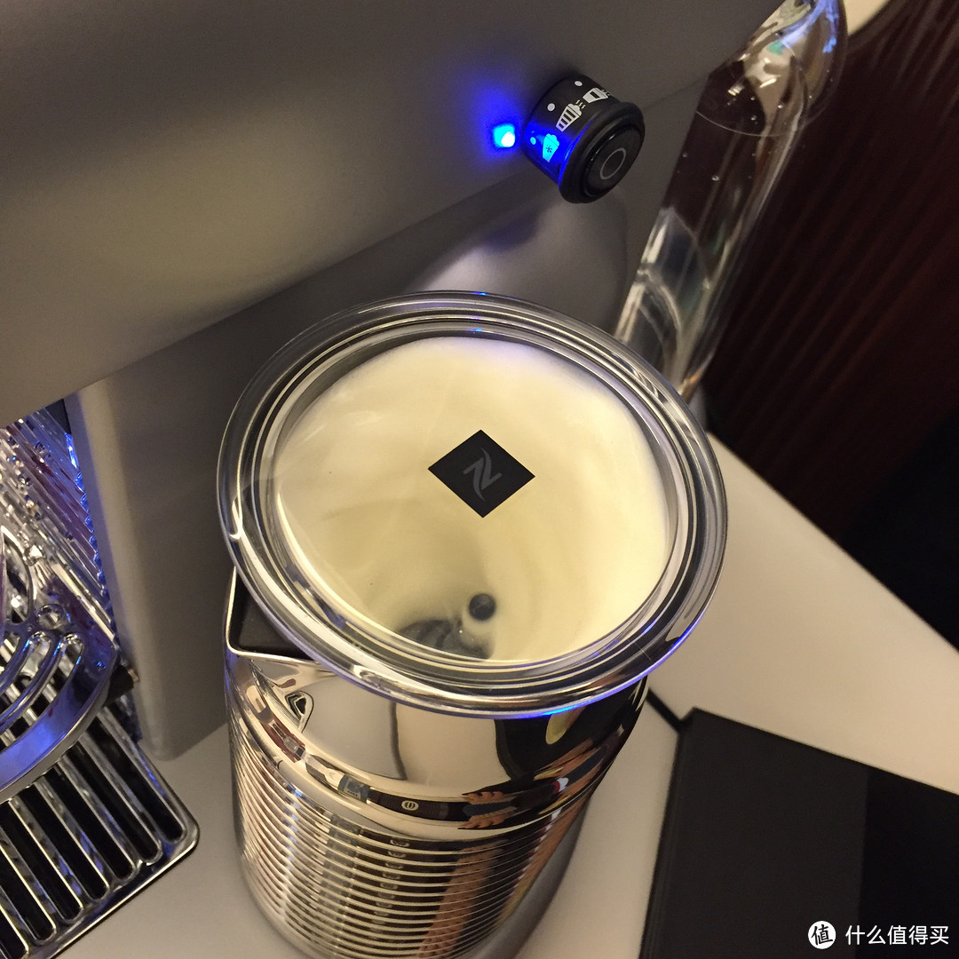 你值得拥有 — NESPRESSO EN470 胶囊咖啡机