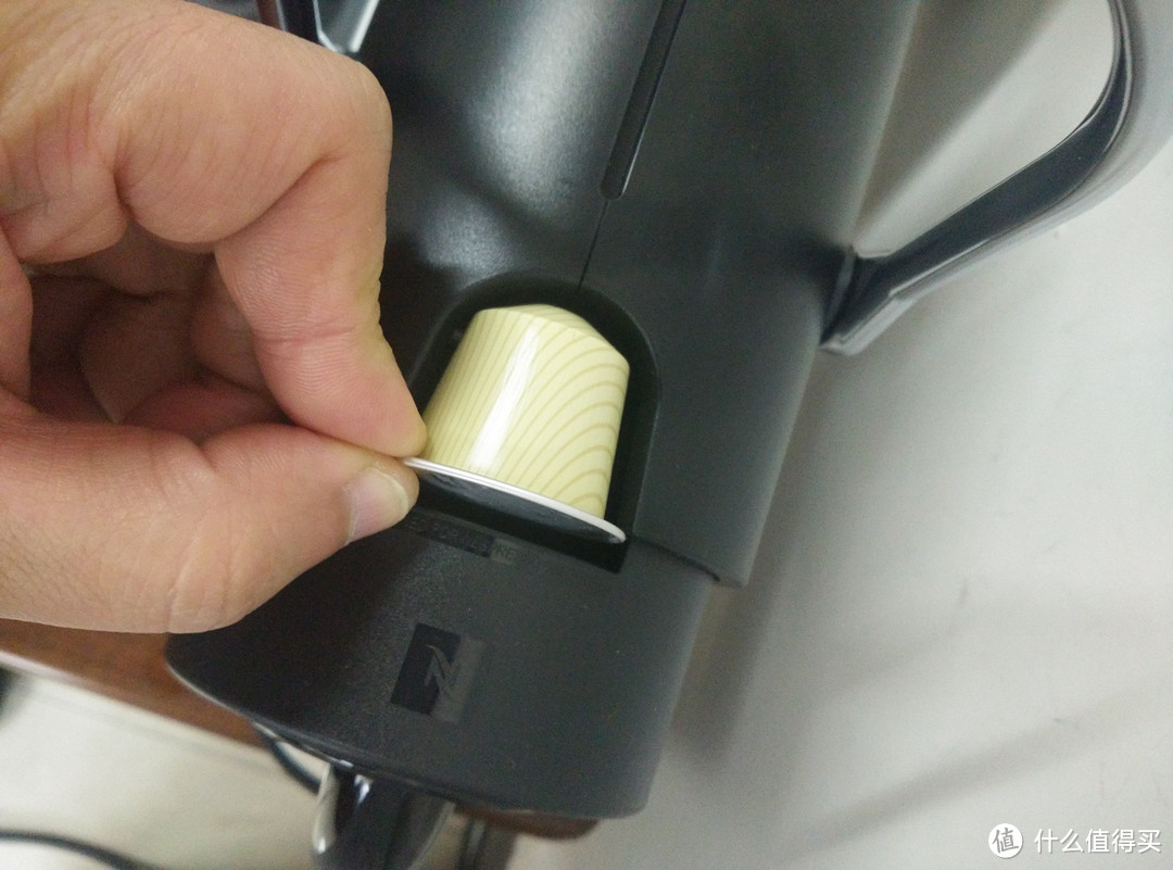 DeLong 德龙Nespresso Pixie EN 125.S 胶囊咖啡机入手开箱