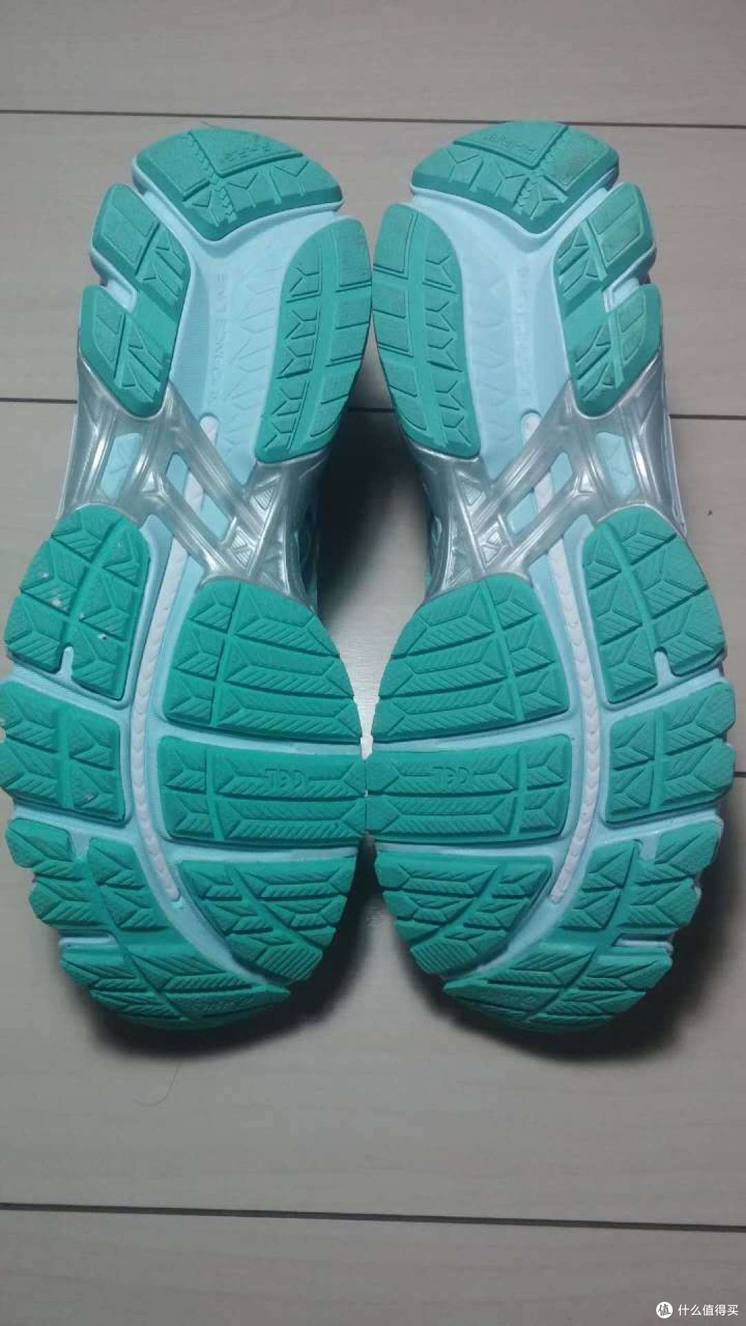 高颜值A记女鞋晒单：Asics 亚瑟士 KAYANO-22 Lite-show 女款*级支撑跑鞋