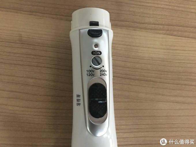 #圣诞有礼#天天在用的才是好礼物:TESCOM BIC32 卷发梳(附关爱单身狗协会送的真人秀)
