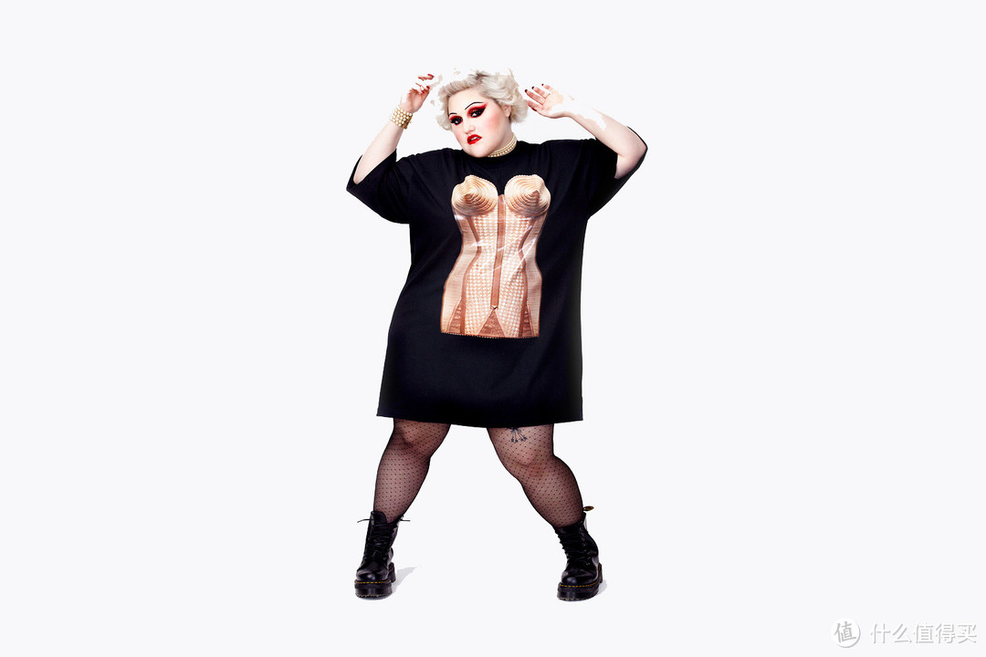 胖女孩的信仰：Jean Paul Gaultier 联合 Beth Ditto 推出限量版T恤