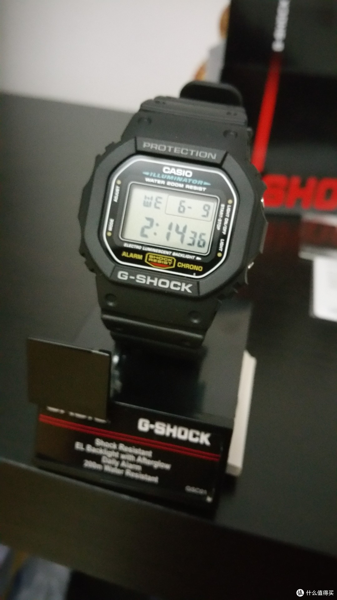 游泳爱好者的时间利器 — CASIO 卡西欧 G-SHOCK DW5600E-1V 经典数字手表